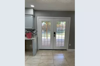 2319 Abbington Lane, Grand Prairie, TX 75052 - Photo 8