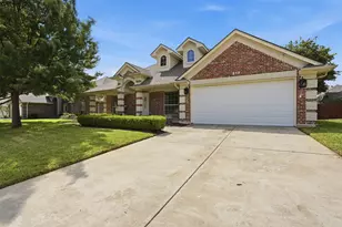 517 Acorn Ct, Saginaw, TX 76179 - Photo 1