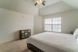 317 Crescent Creek Ln, Fort Worth, TX 76140 - Photo 24