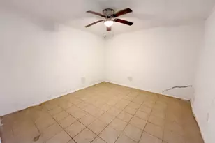 2210 Ben Hur St, Dallas, TX 75253 - Photo 10