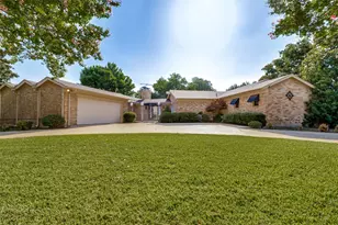 6101 Circleview Dr, Haltom City, TX 76180 - Photo 1