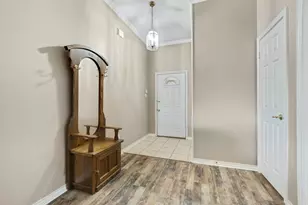 135 Honeysuckle Dr, Justin, TX 76247 - Photo 4