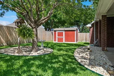 516 Hazelnut Court, Saginaw, TX 76179 - Photo 30