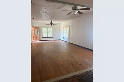 2800 24th Street, Fort Worth, TX 76106 - Photo 2
