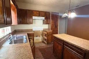 2800 24th St, Fort Worth, TX 76106 - Photo 6