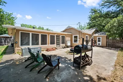 502 Bellevue Drive, Cleburne, TX 76033 - Photo 28
