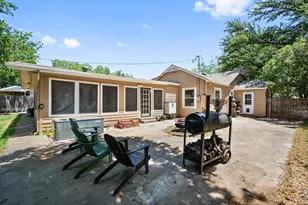 502 Bellevue Dr, Cleburne, TX 76033 - Photo 28