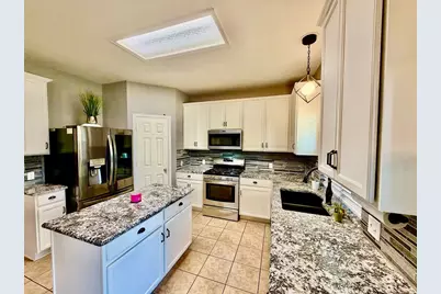 8101 Mansanillo Court, Arlington, TX 76002 - Photo 14