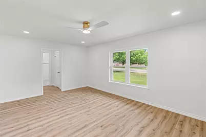 5208 Stonewall Street, Greenville, TX 75402 - Photo 16