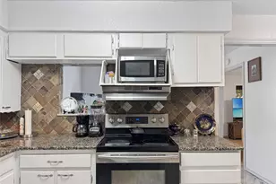 4111 Vanette Ln, Dallas, TX 75216 - Photo 8