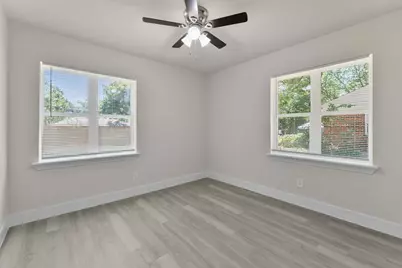 908 W Inwood Drive, Arlington, TX 76013 - Photo 14