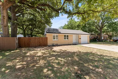 908 W Inwood Drive, Arlington, TX 76013 - Photo 4