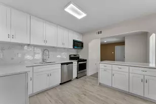 908 W Inwood Dr, Arlington, TX 76013 - Photo 8