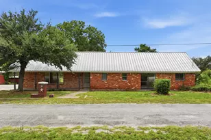 1102 Chilton St, Weatherford, TX 76086 - Photo 2