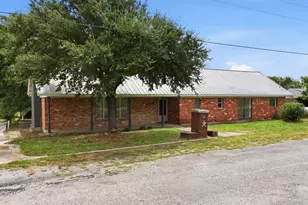 1102 Chilton St, Weatherford, TX 76086 - Photo 1
