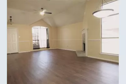 6034 Maple Leaf Drive, Arlington, TX 76017 - Photo 6
