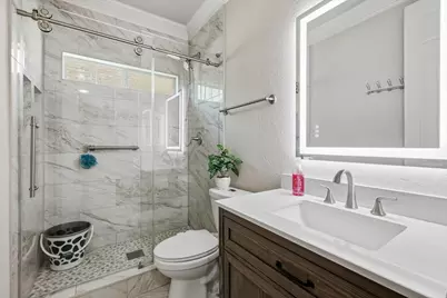 9050 Dillon Trail, Irving, TX 75063 - Photo 16