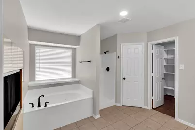 4729 Woodhaven Lane, Haltom City, TX 76137 - Photo 20