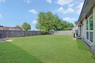 555 Hawthorne Dr, Allen, TX 75002 - Photo 36