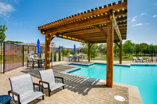 935 Ponds Edge Ln, Euless, TX 76040 - Photo 6