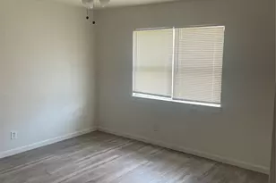 909 E Ann Arbor Ave, Dallas, TX 75216 - Photo 6