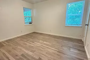 909 E Ann Arbor Ave, Dallas, TX 75216 - Photo 12