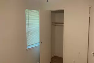 909 E Ann Arbor Ave, Dallas, TX 75216 - Photo 8
