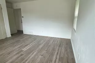 909 E Ann Arbor Ave, Dallas, TX 75216 - Photo 8