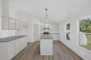 6001 Overbrook Farm Ln, Joshua, TX 76058 - Photo 16