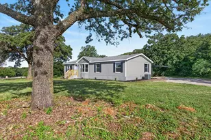 6001 Overbrook Farm Ln, Joshua, TX 76058 - Photo 2
