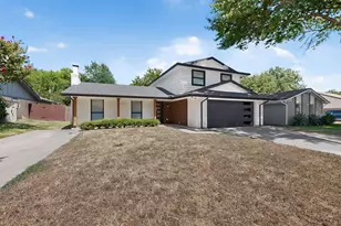928 Columbus Ct, Bedford, TX 76022 - Photo 4
