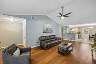4114 Emerson Dr, Grand Prairie, TX 75052 - Photo 8