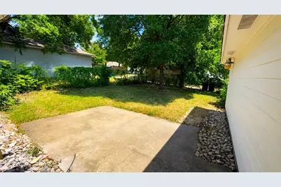 946 Highland Oaks Drive, Dallas, TX 75232 - Photo 18
