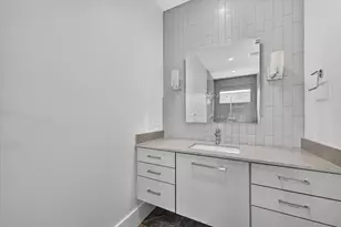 6466 Royal Ln, Dallas, TX 75230 - Photo 16