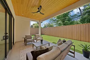3724 Highgrove Dr, Dallas, TX 75220 - Photo 36