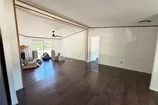 1010 Glenbrook Dr, Pecan Hill, TX 75165 - Photo 4