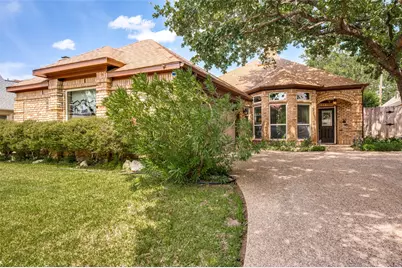 608 Crest Ridge Drive, Irving, TX 75061 - Photo 1