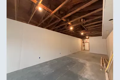 122 W McCart Street, Krum, TX 76249 - Photo 10