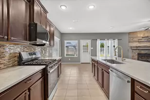 1817 Potrillo Ln, Fort Worth, TX 76131 - Photo 6
