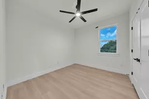 3639 Pueblo St, Dallas, TX 75212 - Photo 18
