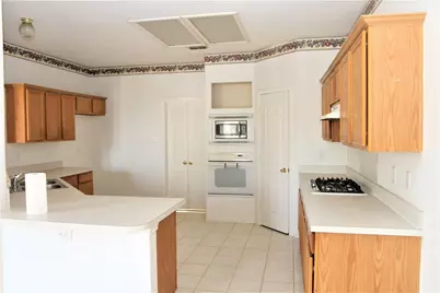 4710 Lincolnshire Drive, Grand Prairie, TX 75052 - Photo 18