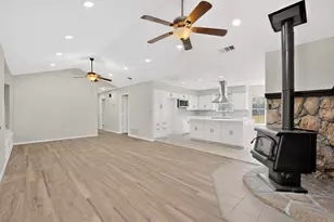 529 Morris Ln, Greenville, TX 75402 - Photo 8