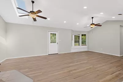 529 Morris Lane, Greenville, TX 75402 - Photo 6