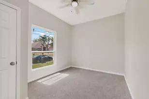 1612 Jones St, Greenville, TX 75401 - Photo 32