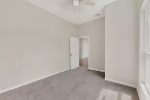 1612 Jones St, Greenville, TX 75401 - Photo 34