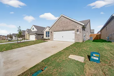 3521 Helena Street, Gainesville, TX 76240 - Photo 4