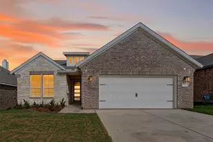 3521 Helena St, Gainesville, TX 76240 - Photo 1