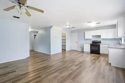 307 Meadow Ridge Drive, Burleson, TX 76028 - Photo 22