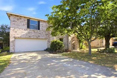 307 Meadow Ridge Drive, Burleson, TX 76028 - Photo 2