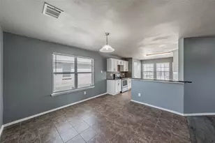 1758 Overlook Dr, Lancaster, TX 75146 - Photo 12